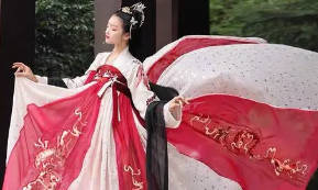 Đập bê tông tại Phú Giáo, Bình Dương